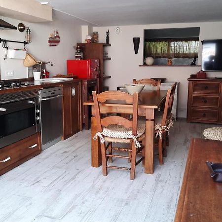 Un Apartamento Vacacional Con Detalles De Un Hogar Mairena del Aljarafe Buitenkant foto