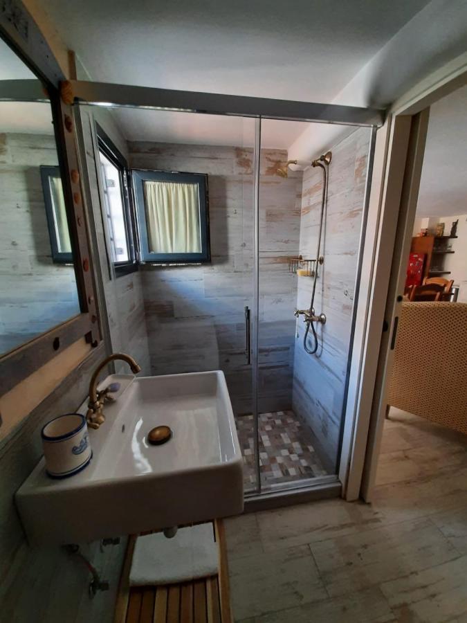 Un Apartamento Vacacional Con Detalles De Un Hogar Mairena del Aljarafe Buitenkant foto