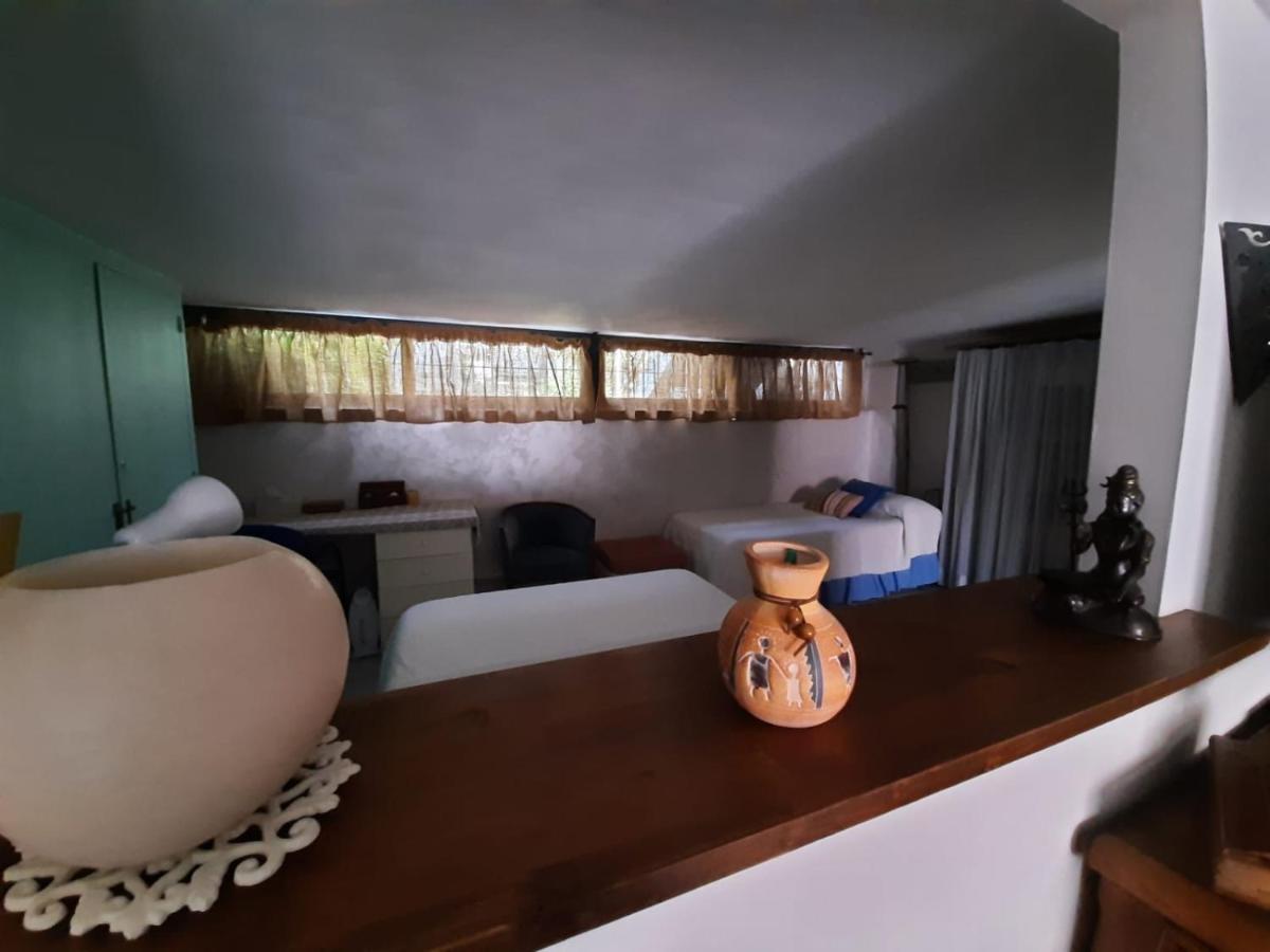 Un Apartamento Vacacional Con Detalles De Un Hogar Mairena del Aljarafe Buitenkant foto