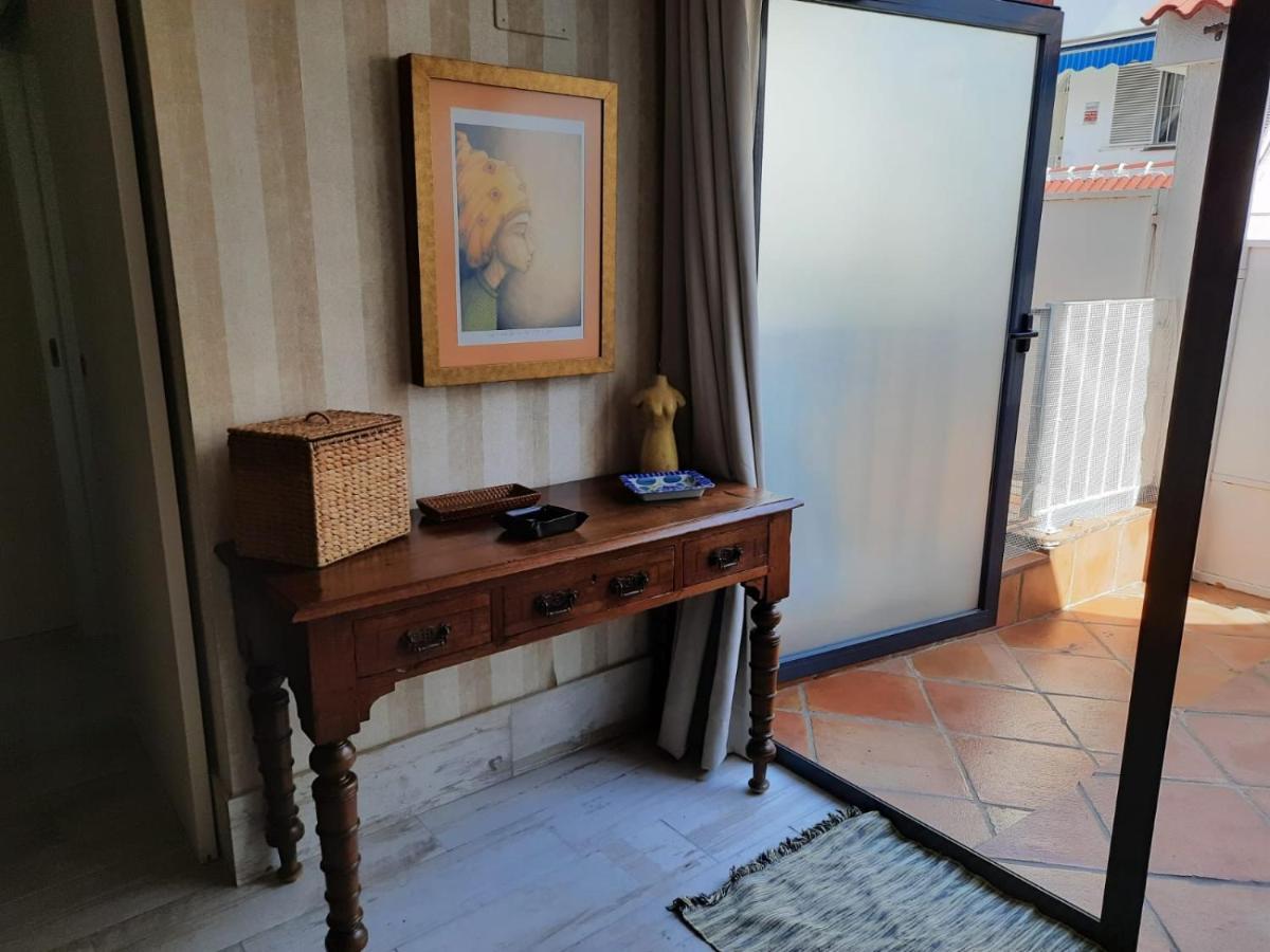 Un Apartamento Vacacional Con Detalles De Un Hogar Mairena del Aljarafe Buitenkant foto