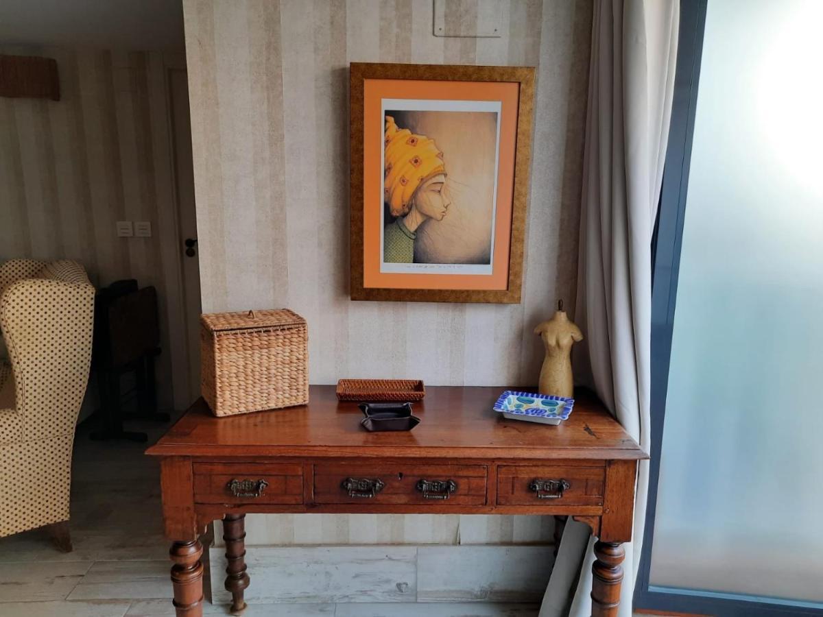 Un Apartamento Vacacional Con Detalles De Un Hogar Mairena del Aljarafe Buitenkant foto